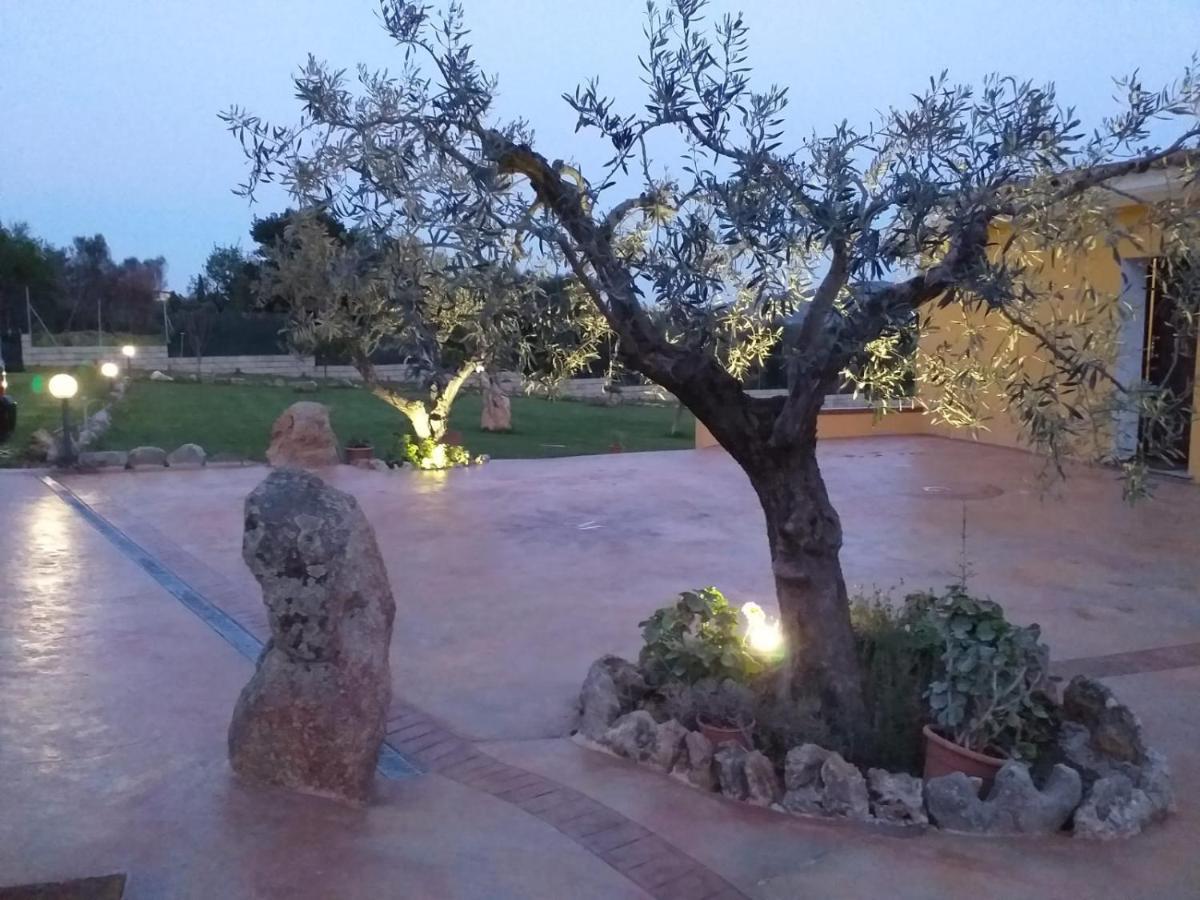 Villa Indipendente con PISCINA USO ESCLUSIVO Siniscola Exterior foto
