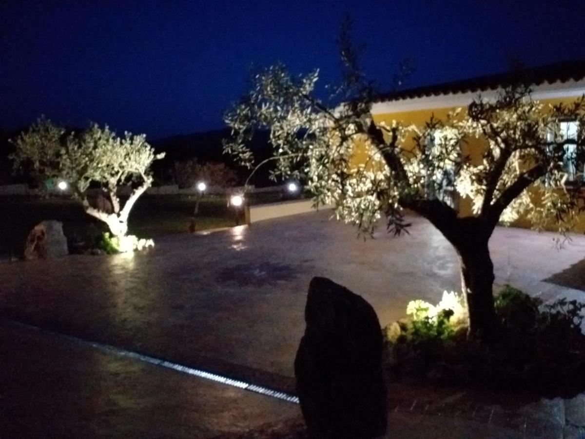 Villa Indipendente con PISCINA USO ESCLUSIVO Siniscola Exterior foto