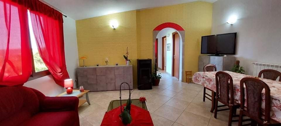 Villa Indipendente con PISCINA USO ESCLUSIVO Siniscola Exterior foto